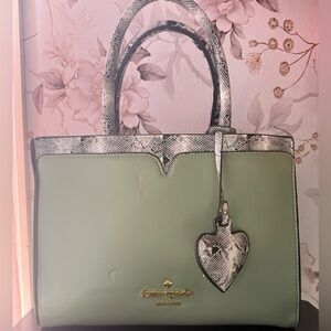 Late Spade Give Away